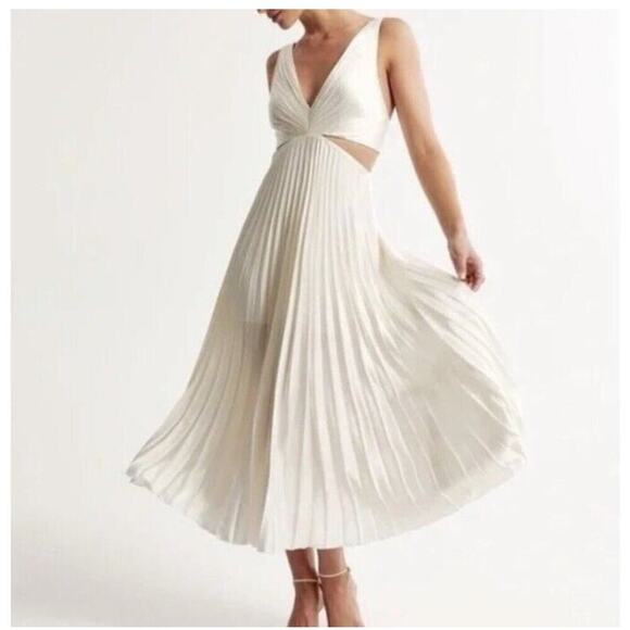 Abercrombie & Fitch Dresses & Skirts - Abercrombie & Fitch Giselle pleated Women White Satin Cutout Maxi Dress Size SP
